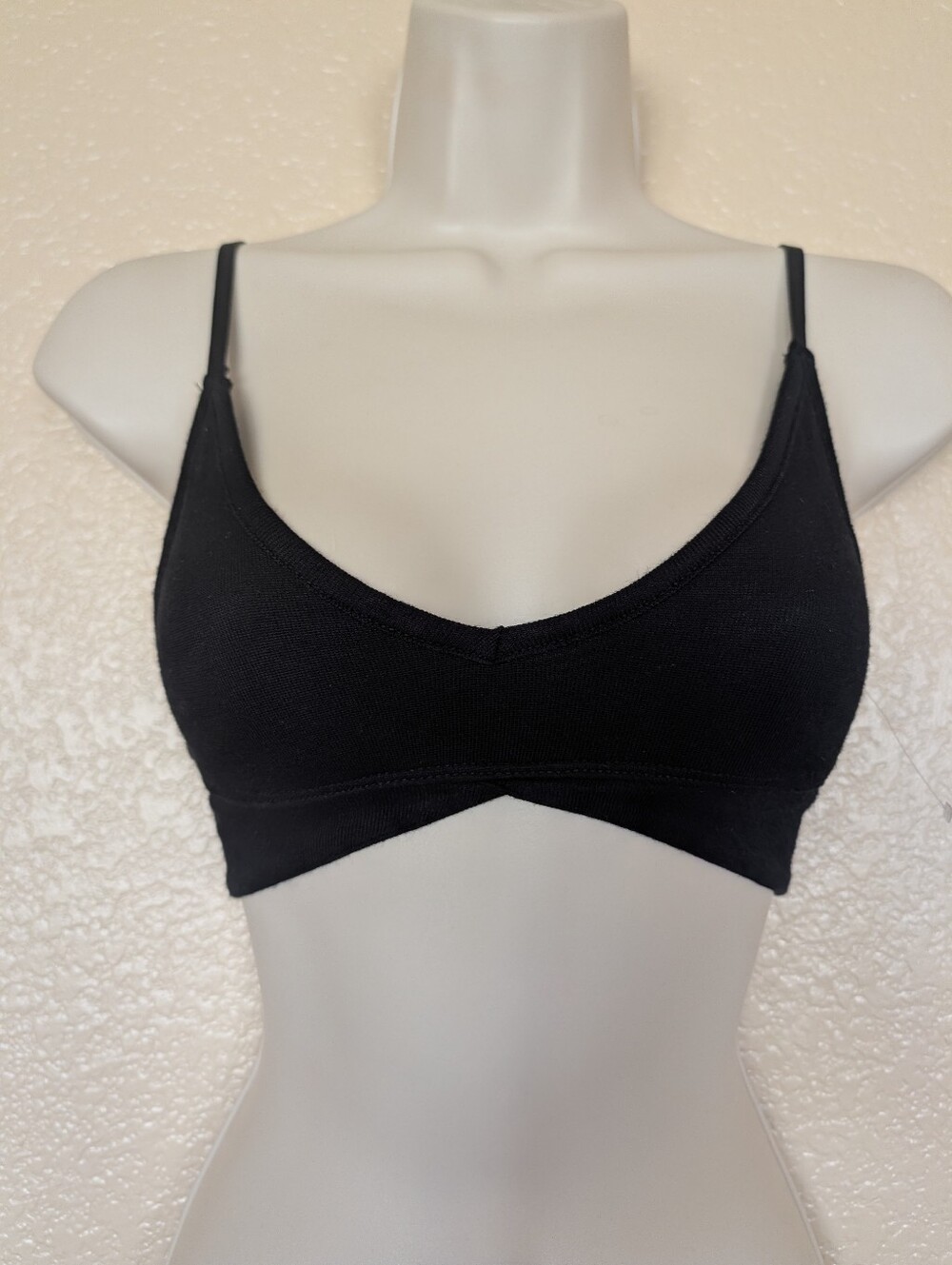 Z Supply Lounge Black V-Neck Bralette XS Adjustable Straps NWT
